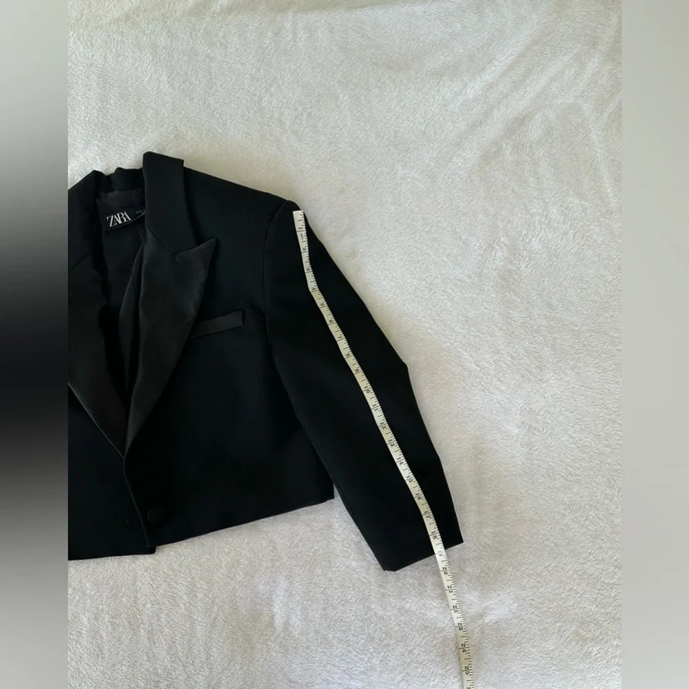 Zara - women’s tuxedo - jacket M - pants L - black - worn once - Picture 4 of 16
